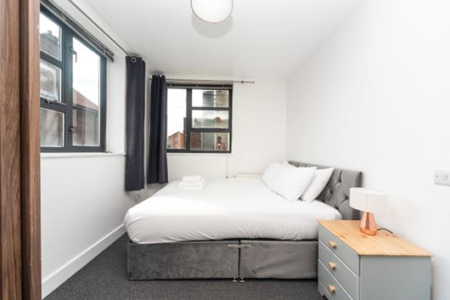 Bright & Modern 2-Bed Apartment In Vibrant East Londres Exterior foto